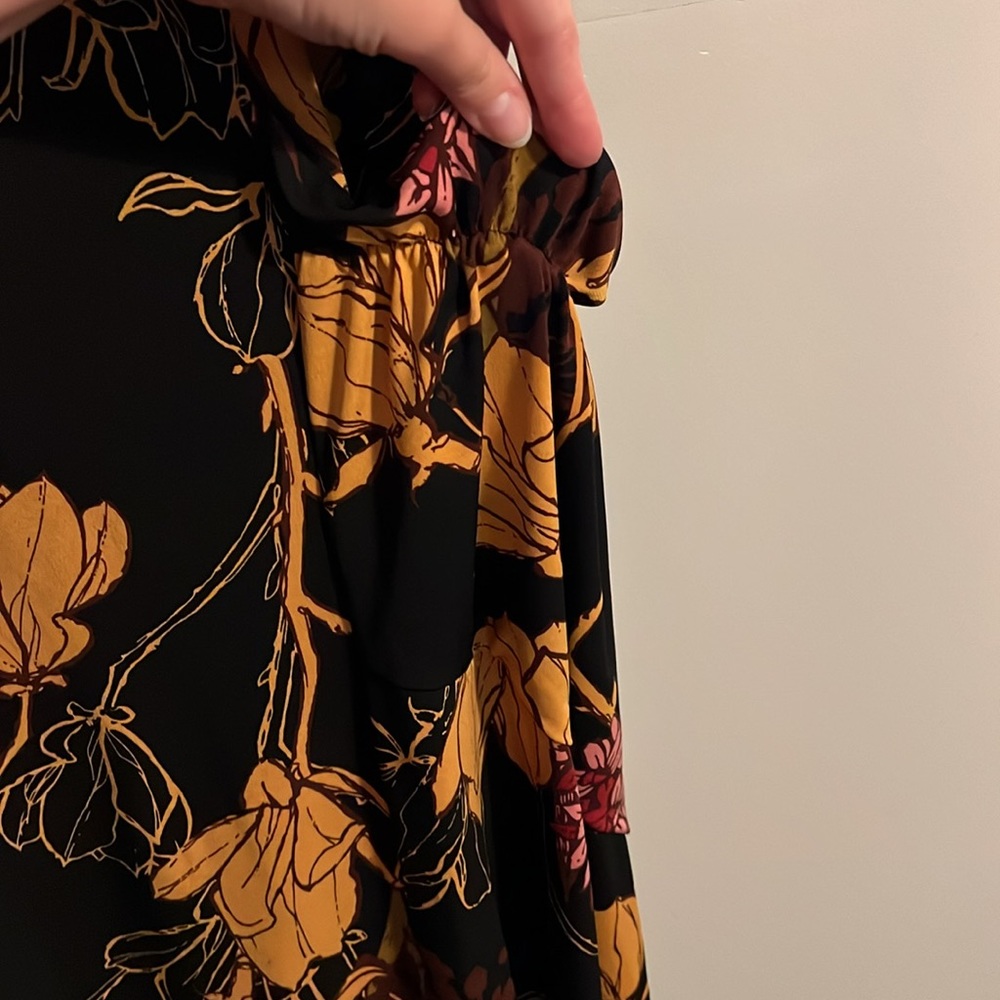 Beautiful Zadie Bs dress - Picture 2 of 4